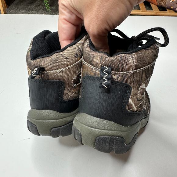 Real Tree Camouflage Lace Up Boots - Picture 4 of 6